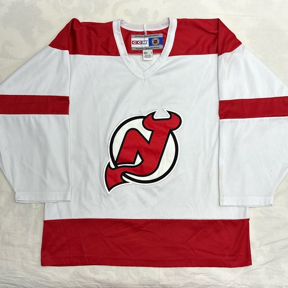 90s New Jersey Devils NHL Jersey - Picture 1 of 5